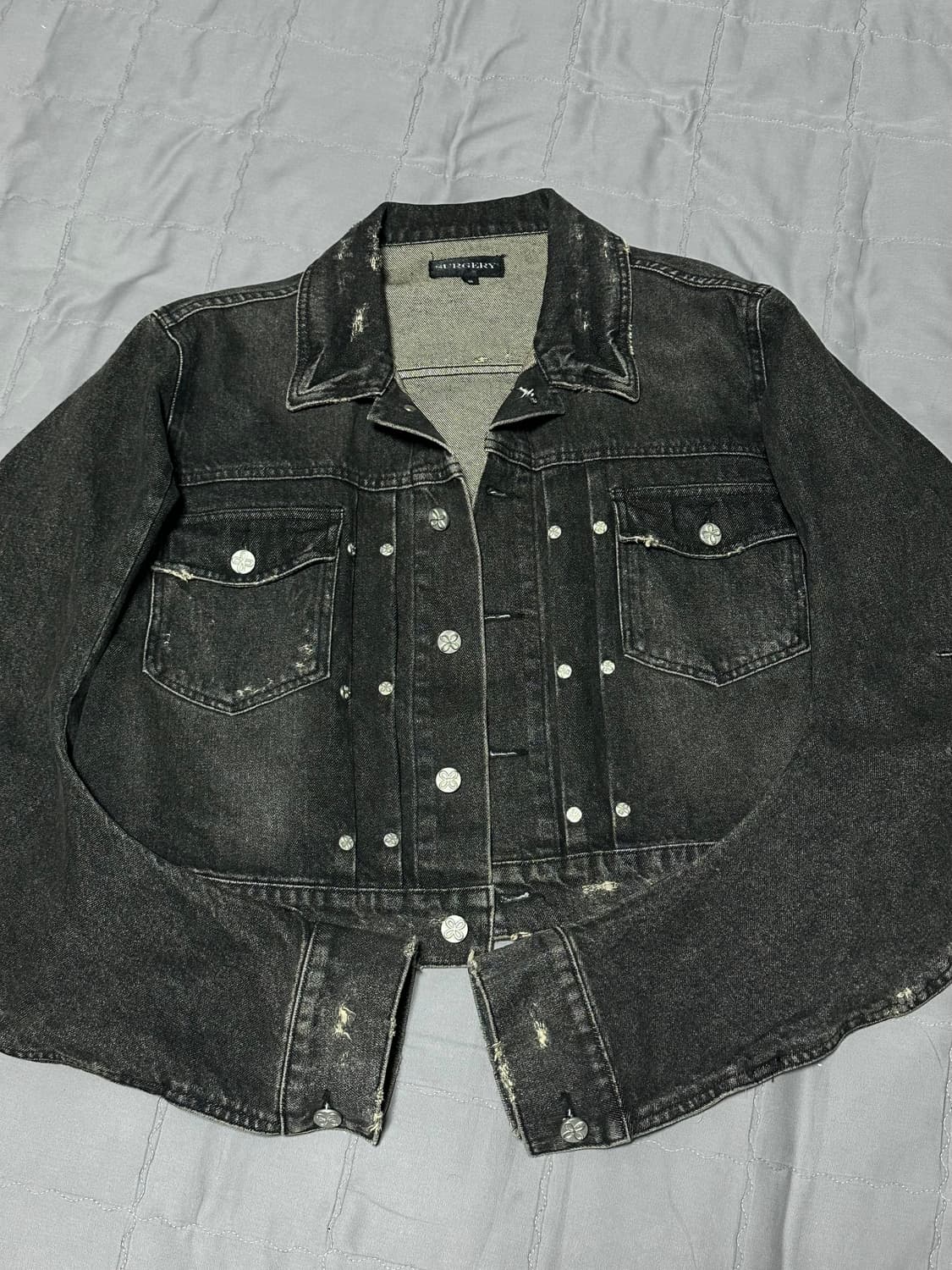 [SURGERY] 써저리 커브드 데님 자켓 흑청 s 상품이미지1