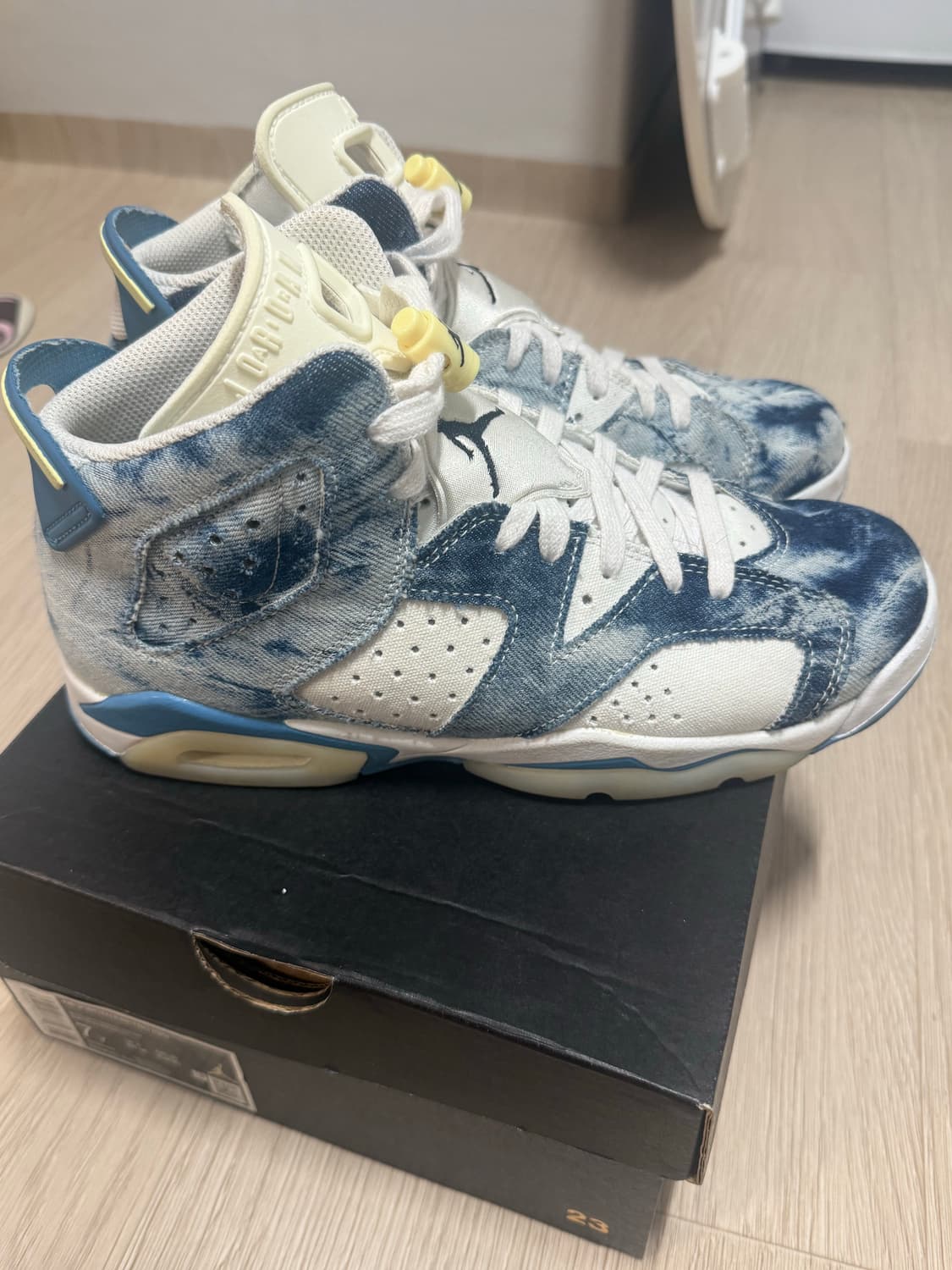 250) 조던6 데님 상품이미지1