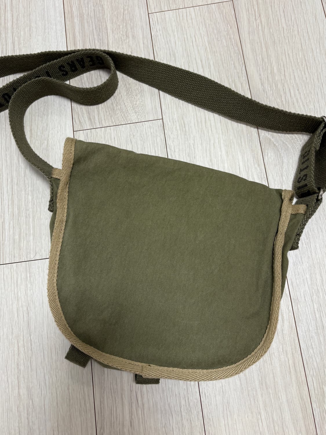 휴먼메이드 크로스백 상품이미지2