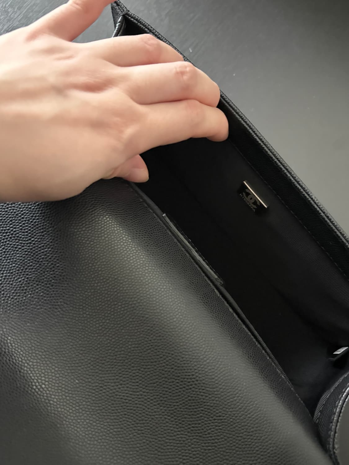 샤넬 보이백 상품이미지4