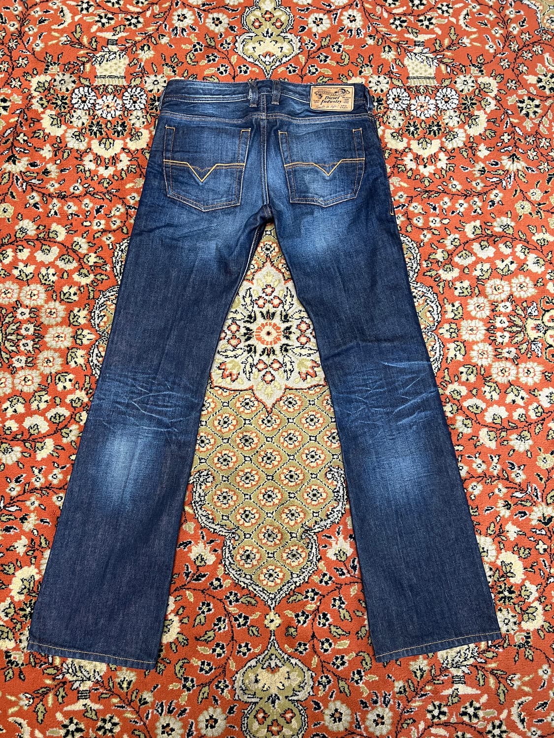 [29] 디젤 자티니 부츠컷 플레어 데님 팬츠 상품이미지2