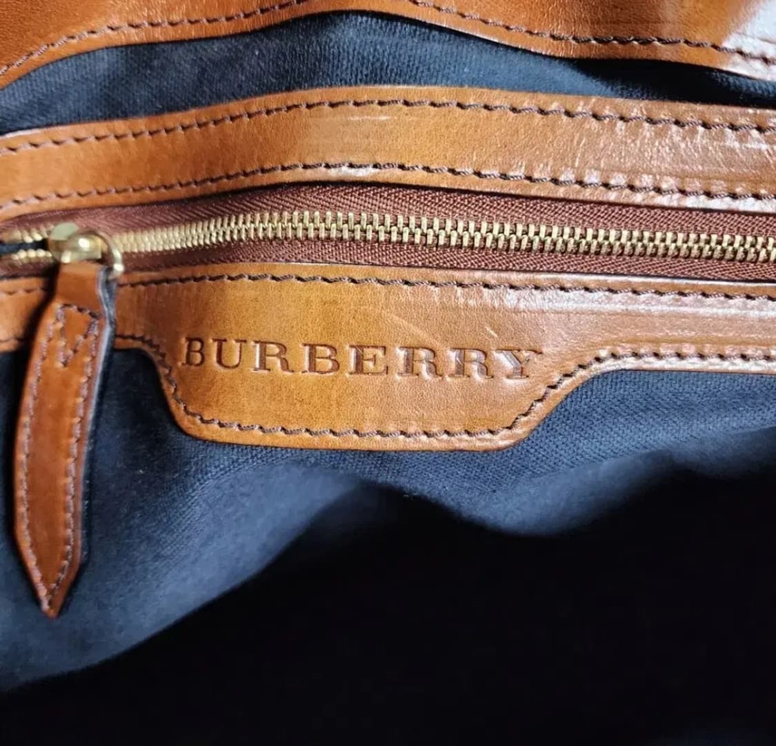 버버리 카프스헤이마켓 체크 토트백 상품이미지8