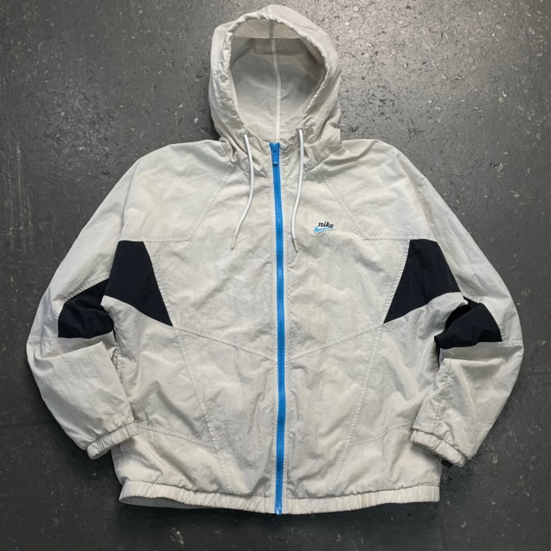 100 나이키 헤리티지 바람막이 상품이미지1