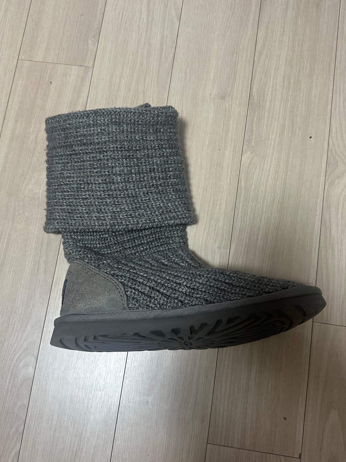 (230) 어그 카디 부츠 그레이 상품이미지4