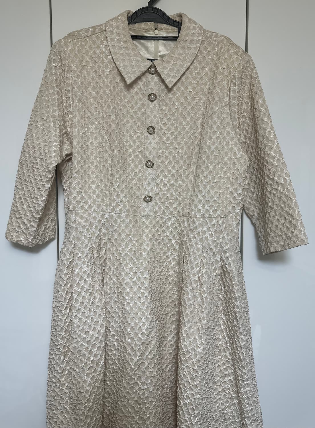 치크라인아이보리 진주 버튼 플레어 고퀄원피스 상품이미지3