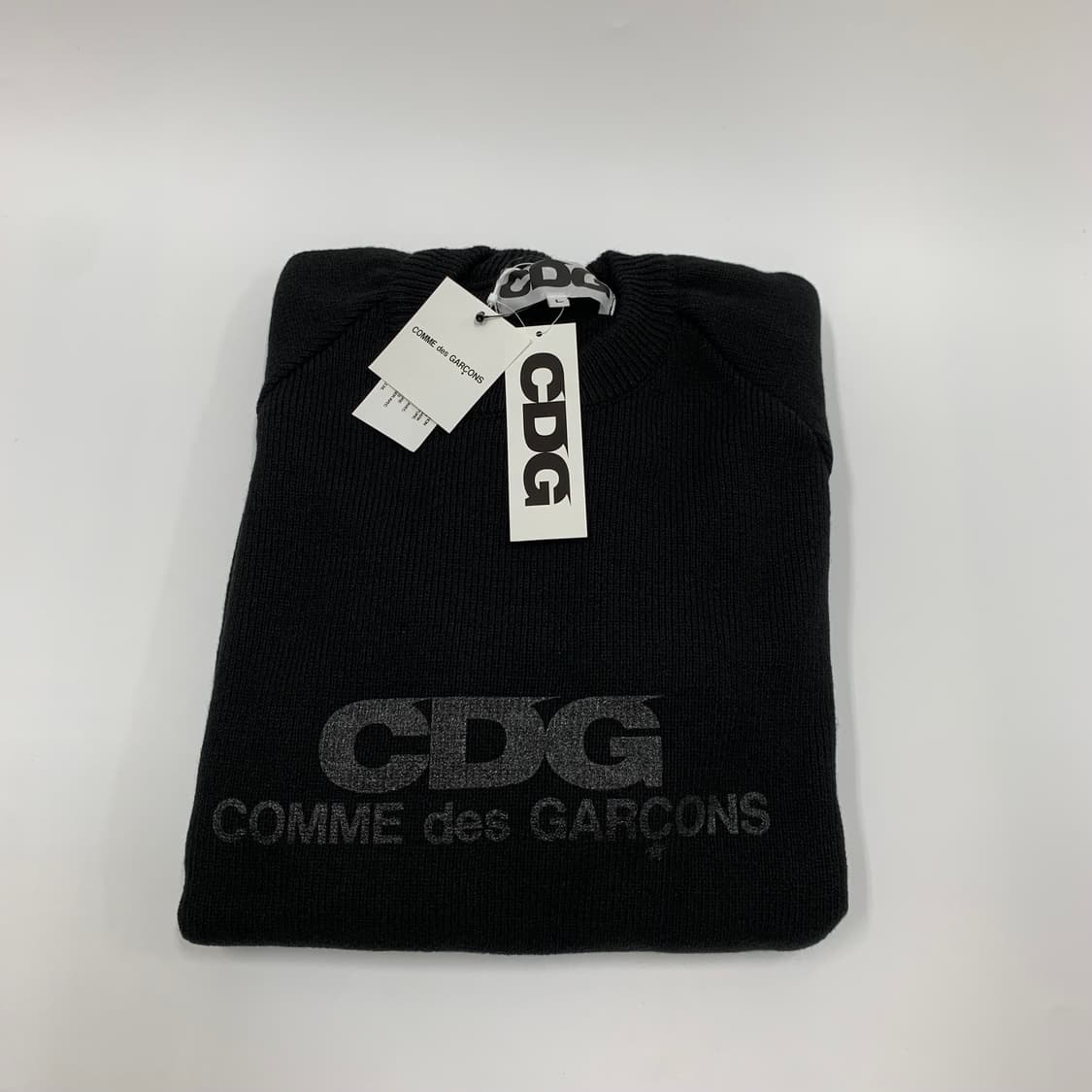 [당일 발송] 꼼데가르송 CDG 풀오버 라운드 니트 2컬러 상품이미지2