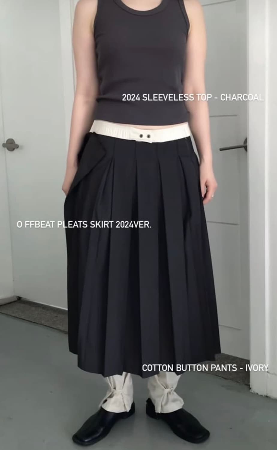에옹쓰 offbeat 플리츠 스커트 차콜 2사이즈 상품이미지5
