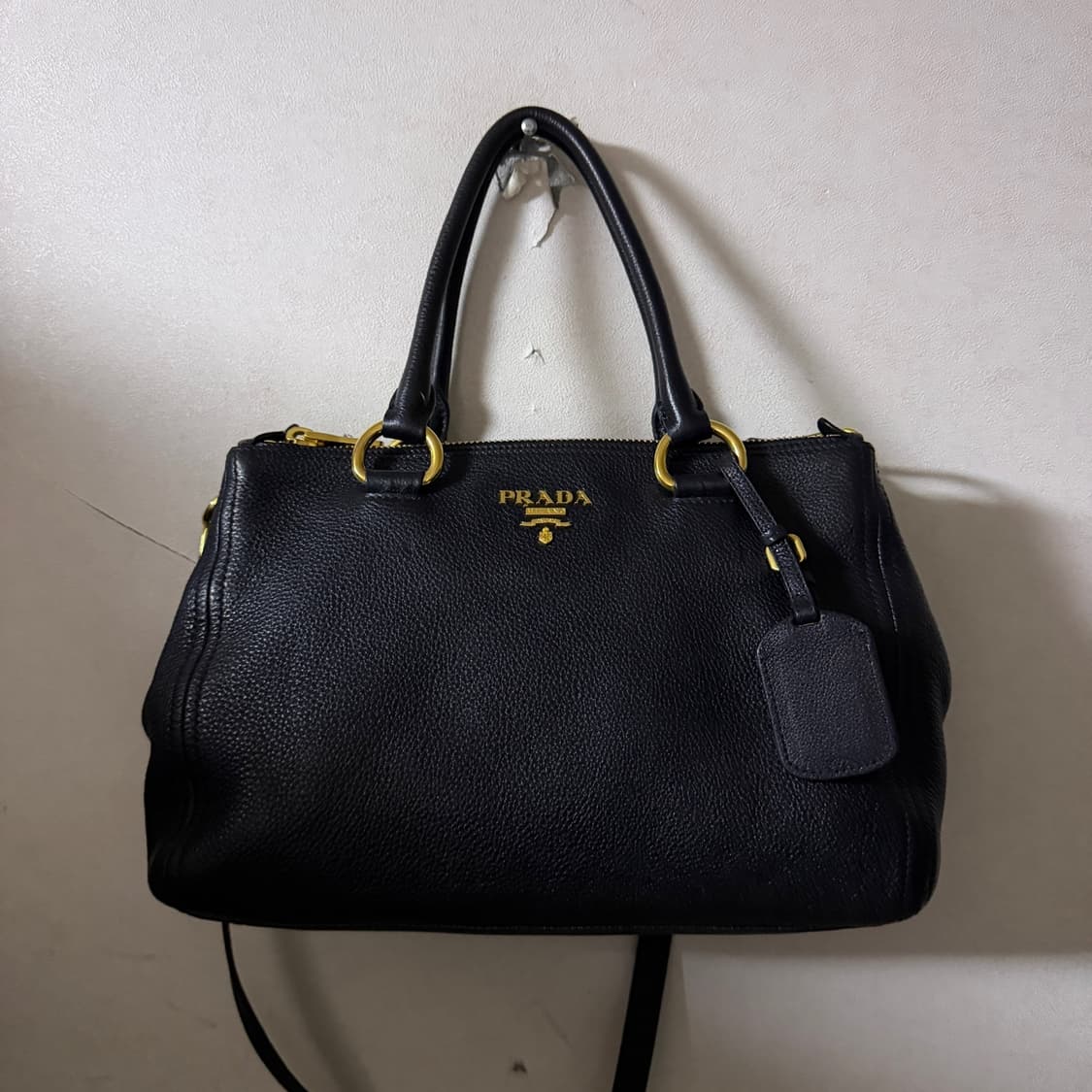 프라다 비텔로 다이노 레더 토트&크로스백 상품이미지1