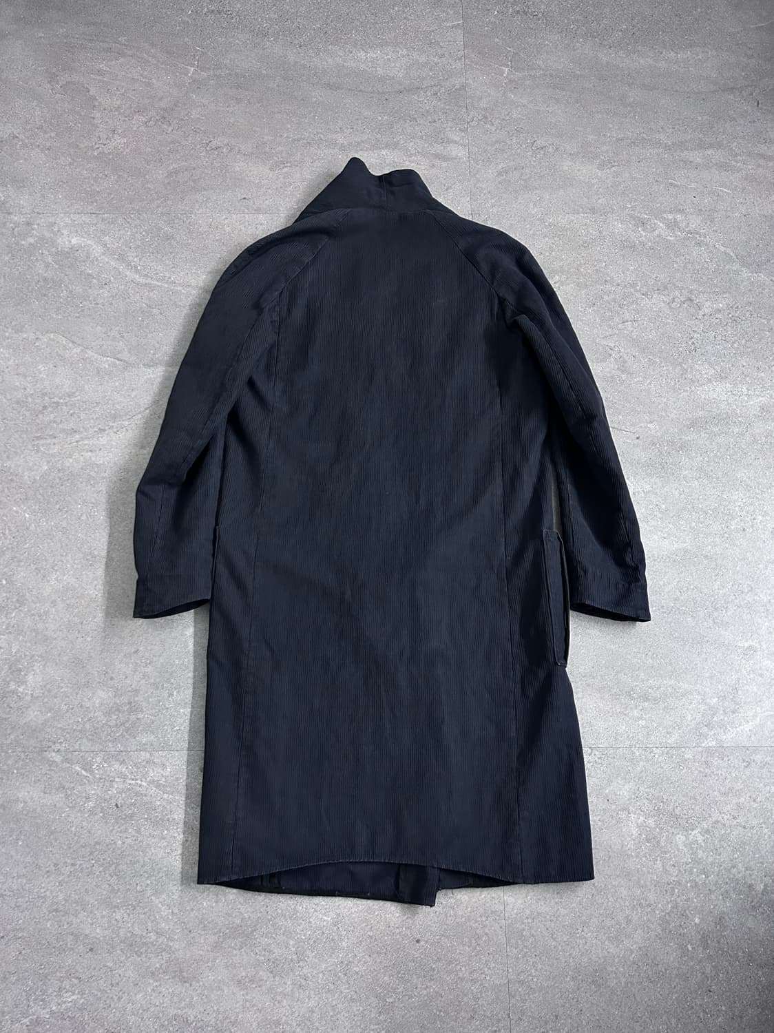 다미르도마 09fw 비대칭 하이넥 코트 상품이미지5