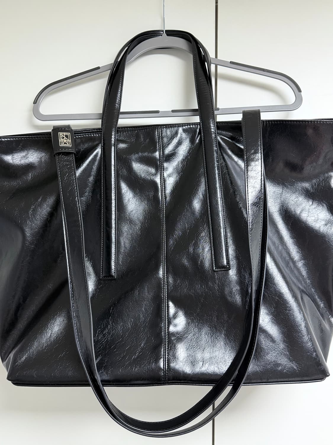 밈더워드로브 크랙 레더 빅 토트백 블랙 상품이미지3