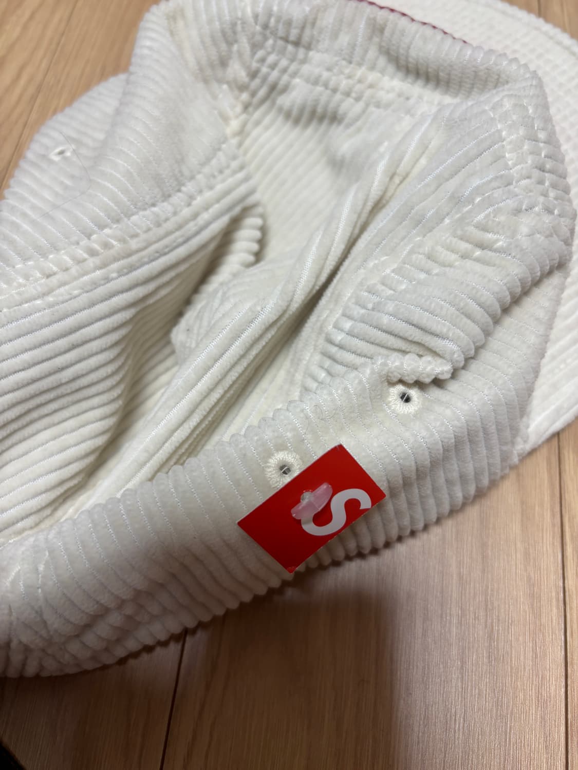 슈프림 코듀로이 모자 새상품 상품이미지2