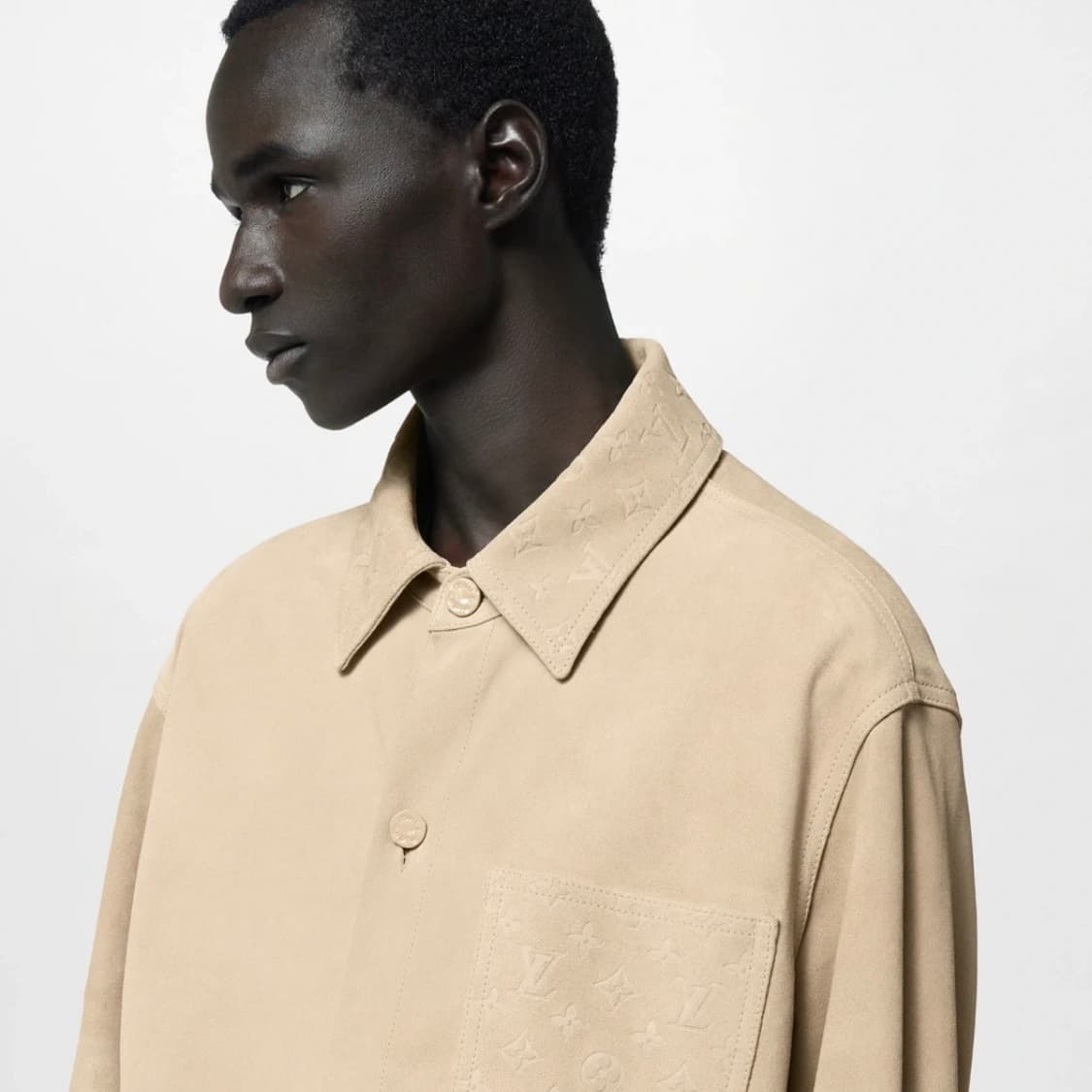 [새상품/56] 루이비통 모노그램 스웨이드 셔츠 자켓 베이지 상품이미지8