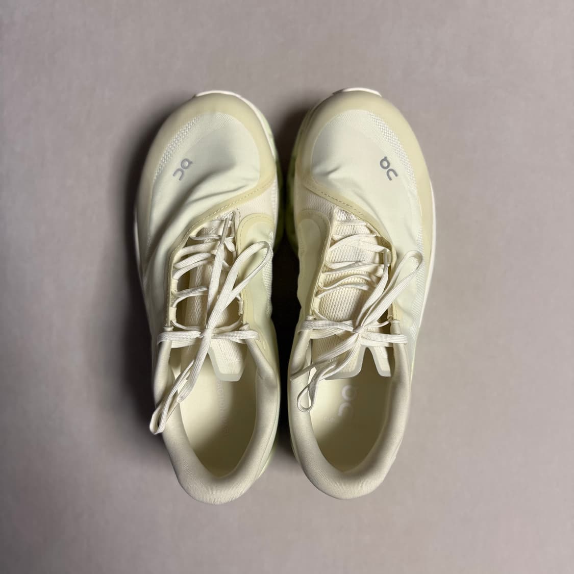 새상품) 온러닝 파프(paf) 클라우드 몬스터 시들링 화이트 W280 상품이미지4