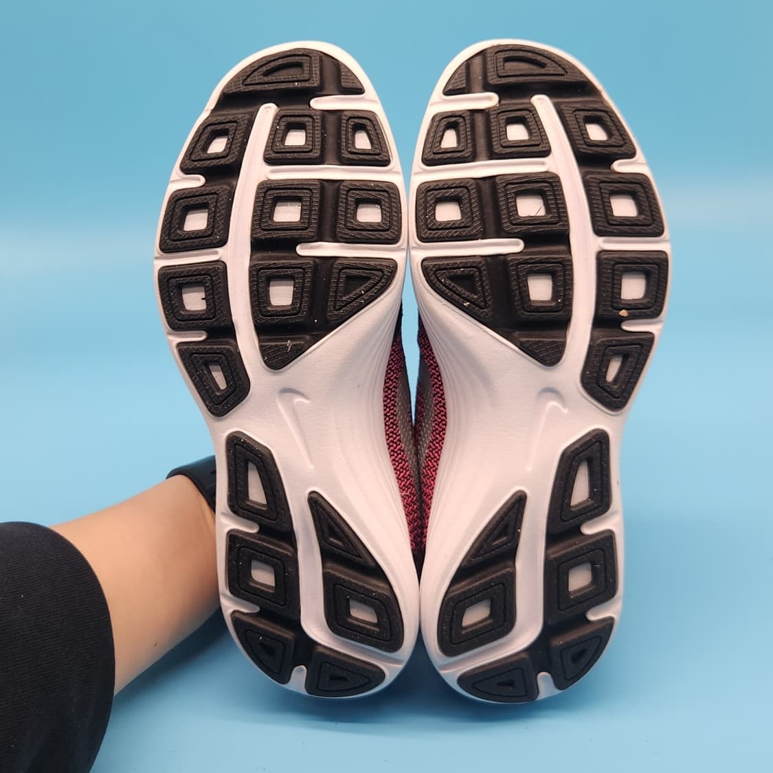 o 나이키 레볼루션 아동운동화 235 상품이미지3