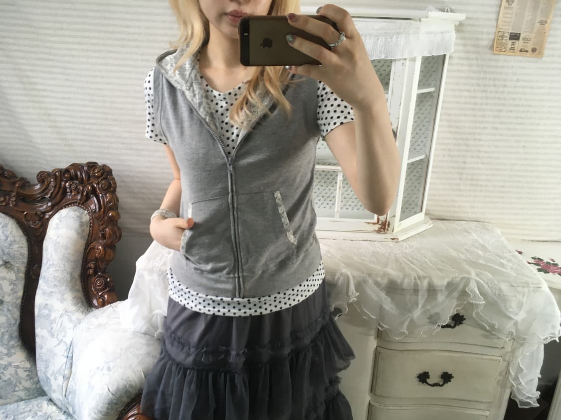 Set)도트 아이보리 반팔 + 그레이 레이스 후드집업 상품이미지1