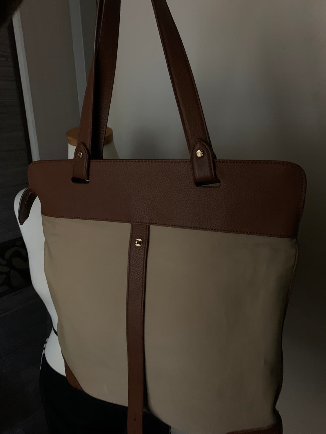 버버리 숄더백 상품이미지4