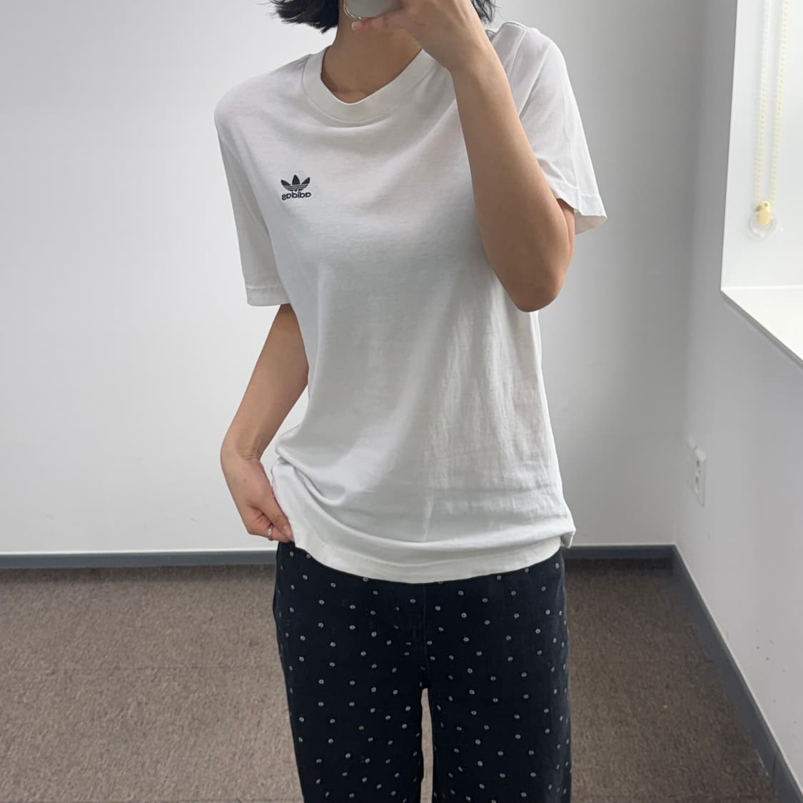 Adidas 아디다스 파이어로고 화이트 반팔 상품이미지1