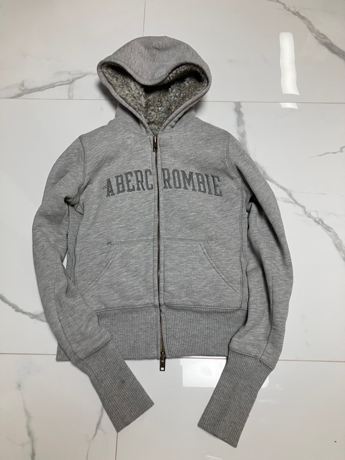 아베크롬비 Y2K 울프죠 딱붙핏 오리지널 빈티지 그레이 퍼 후디 상품이미지3