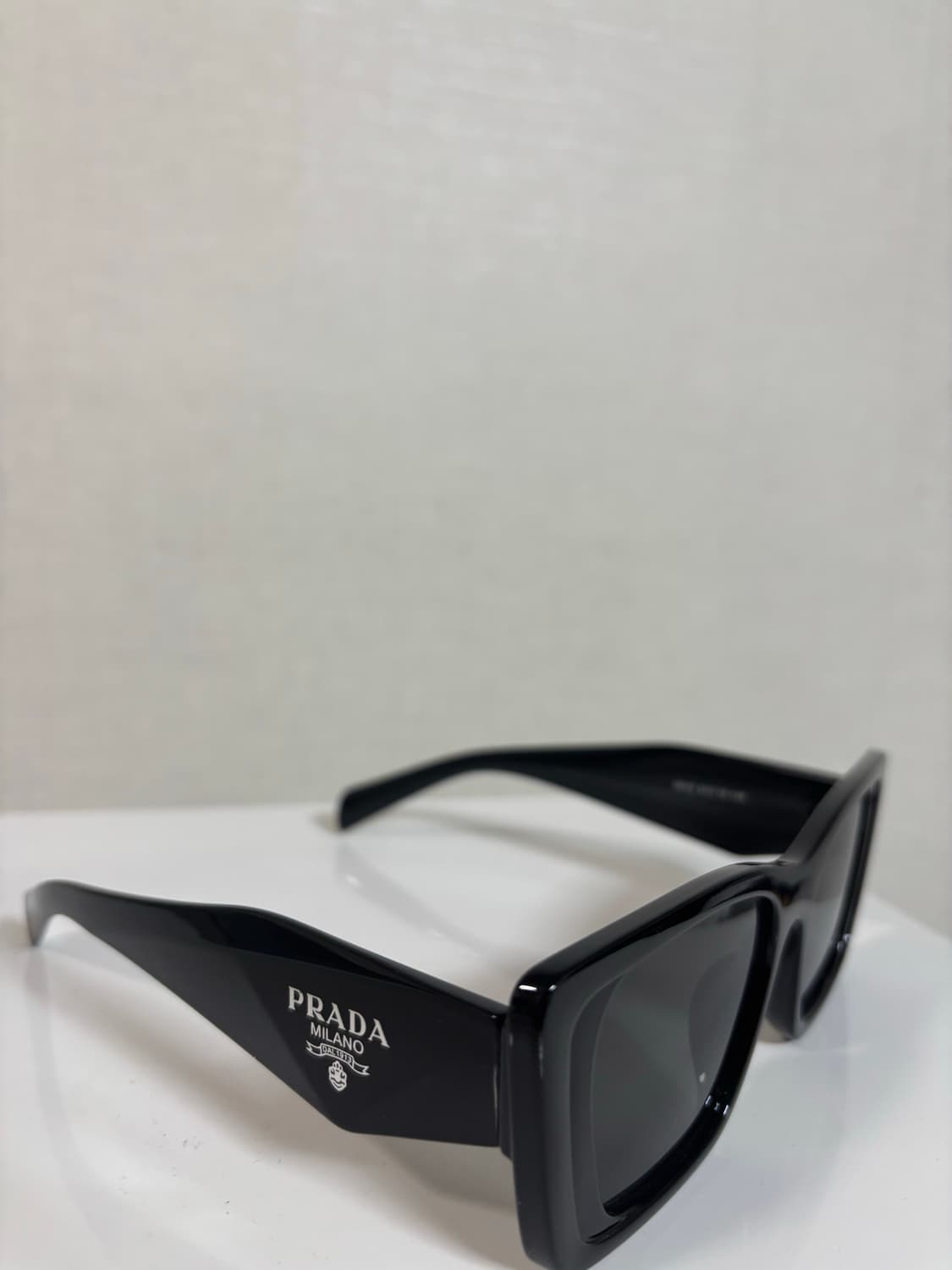 프라다 선글라스 상품이미지1
