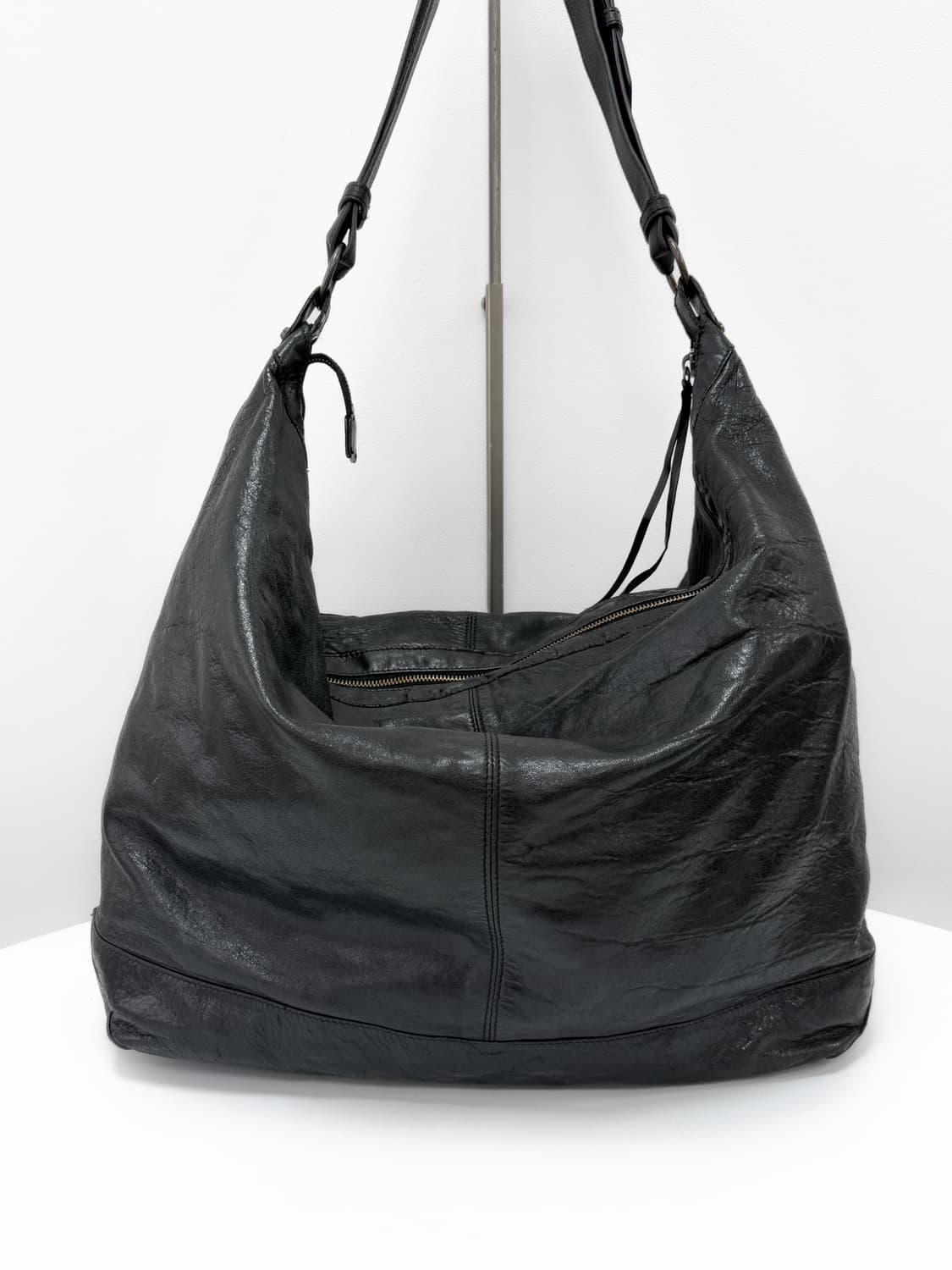 발렌시아가 아레나 레더 클래식 쿠리에 크로스백 상품이미지4