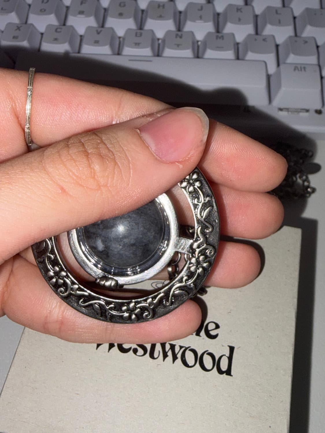 비비안웨스트우드 빅orb 고딕 목걸이 상품이미지3