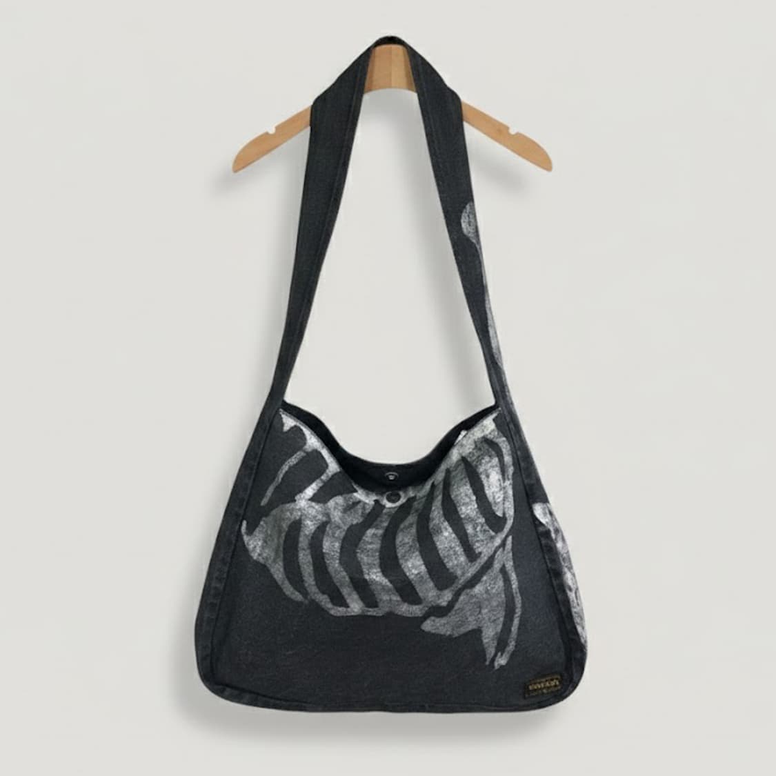 캐피탈 14온즈 데님 본 프린팅 북백 상품이미지1