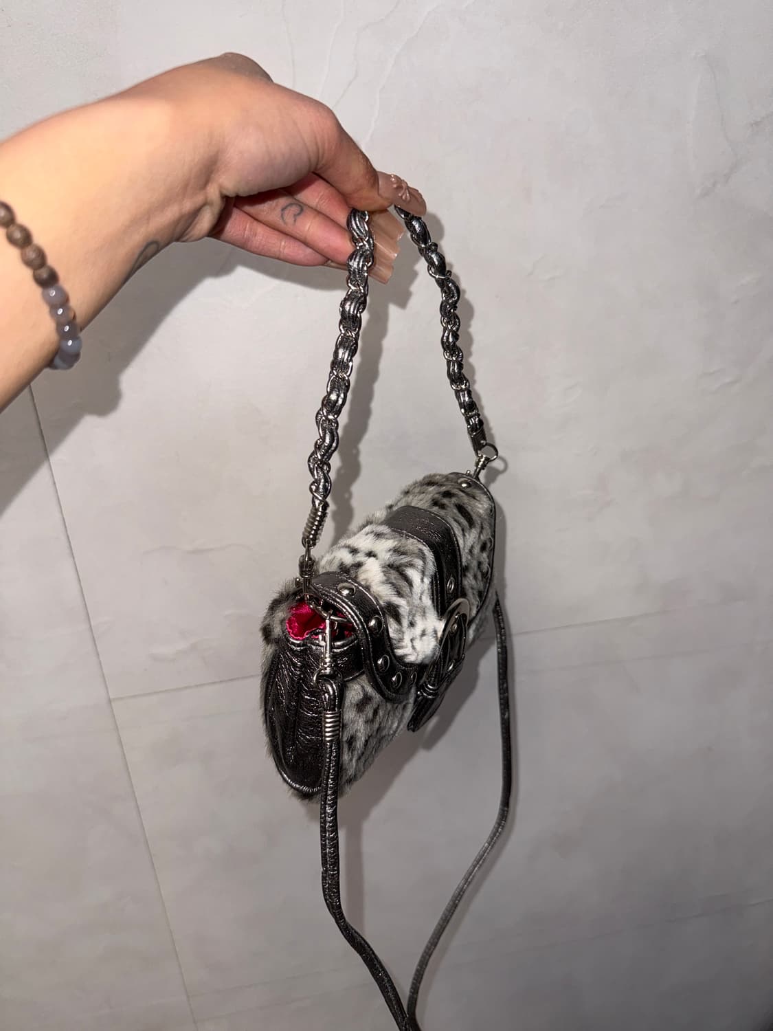 Gray fur leopard chain mini two way bag 상품이미지4