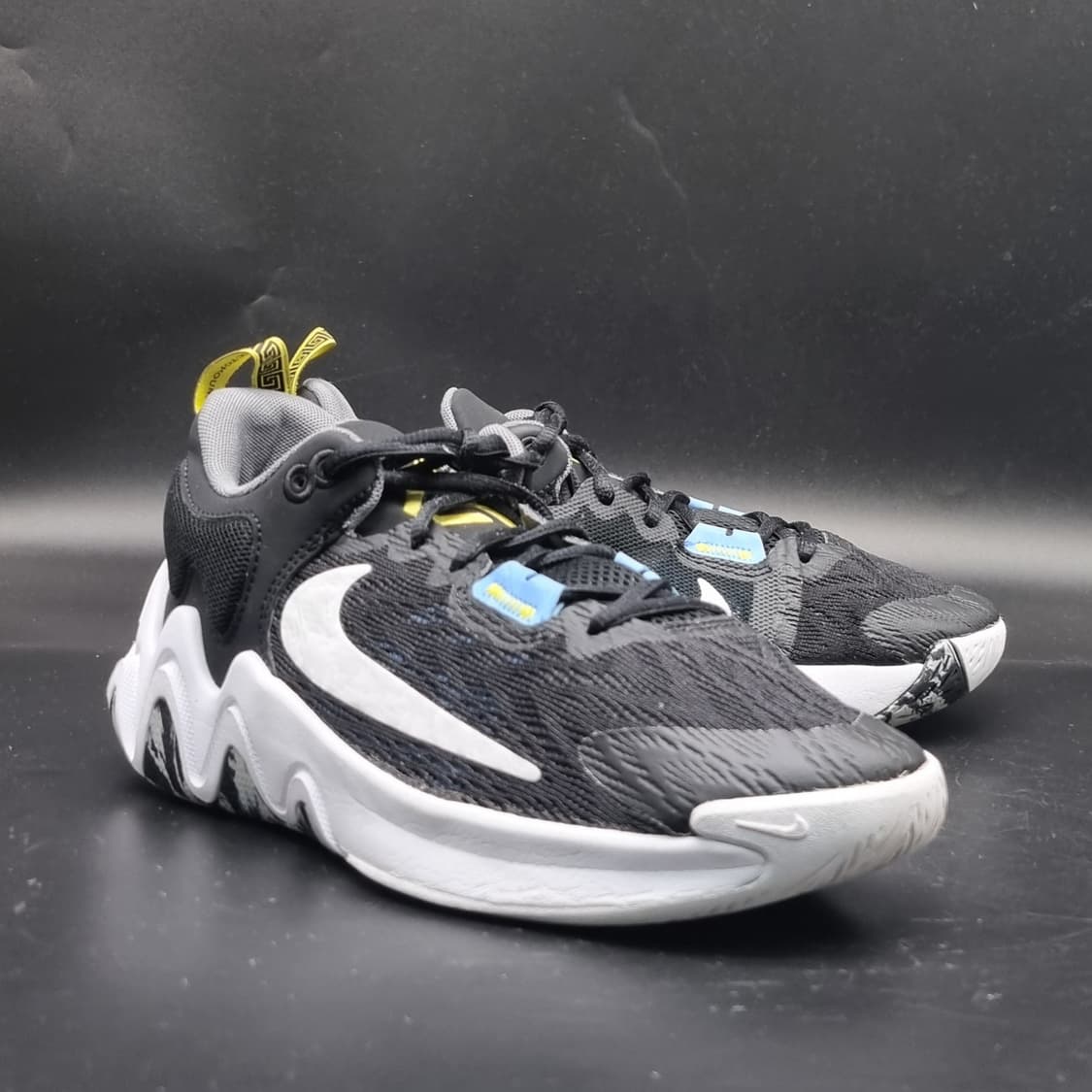 나이키 이모탈리티 블랙 농구화245 상품이미지1