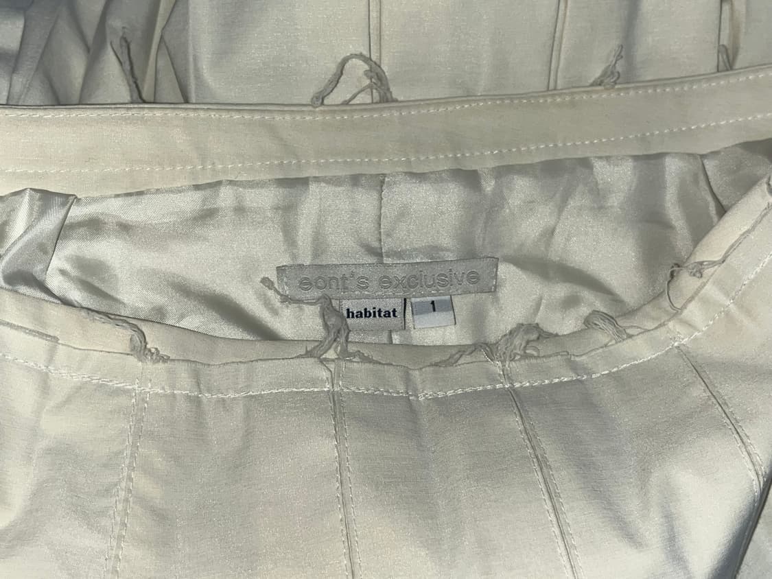 에옹쓰 해비타트 언발란스 플리츠 스커트 (1) 상품이미지2