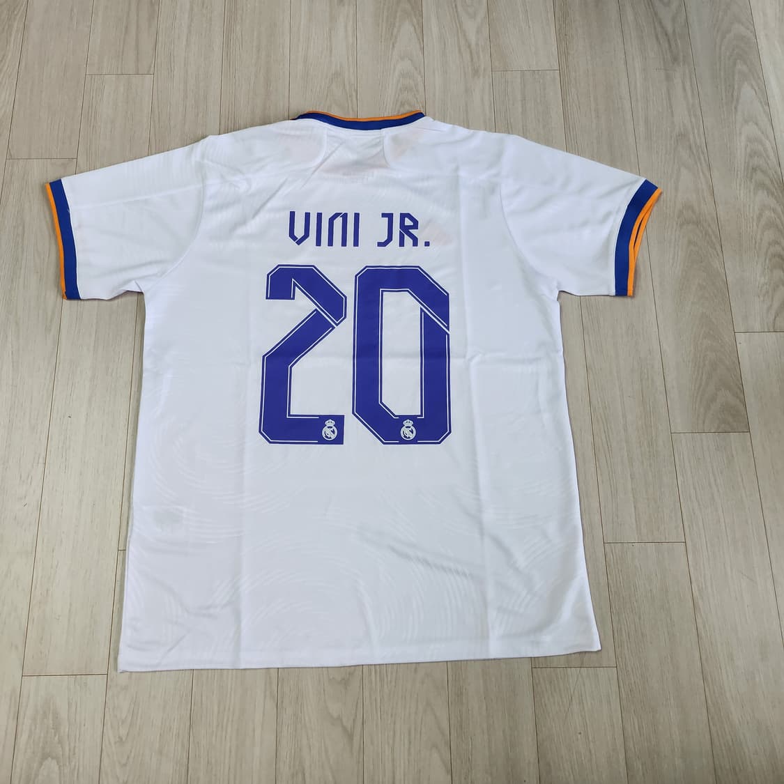 아디다스 레알마드리드 비니시우스 주니어 유니폼 상품이미지3
