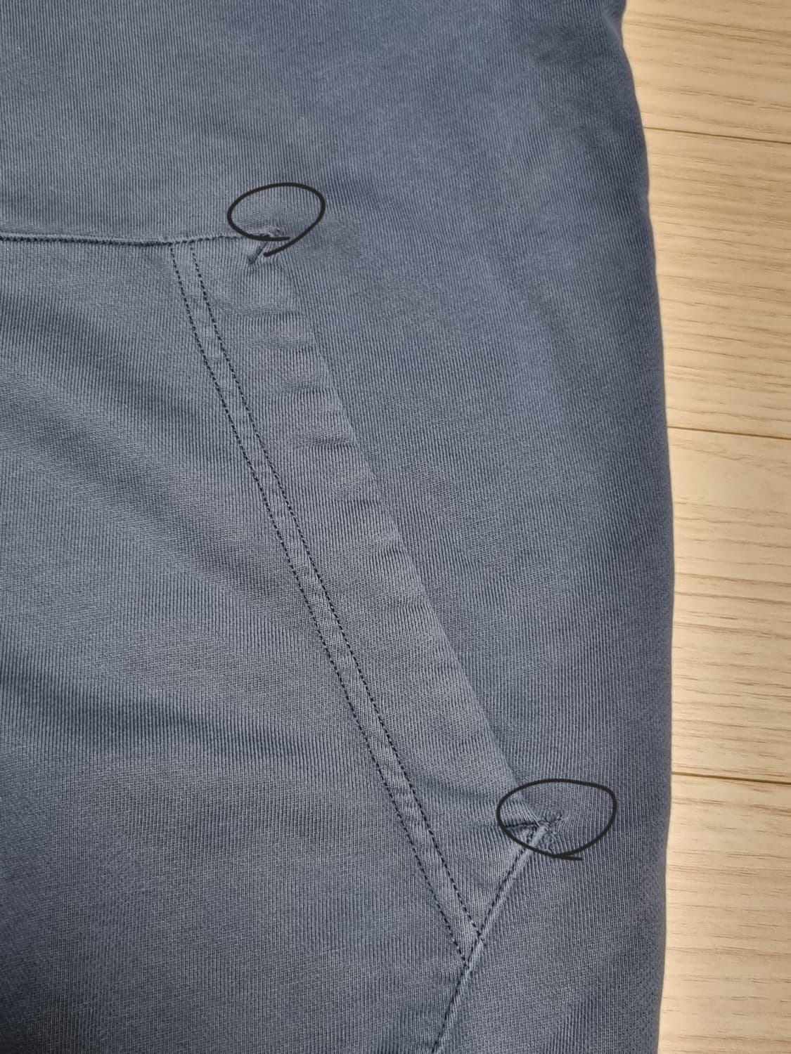 스톤아일랜드 와펜 후드집업 상품이미지8