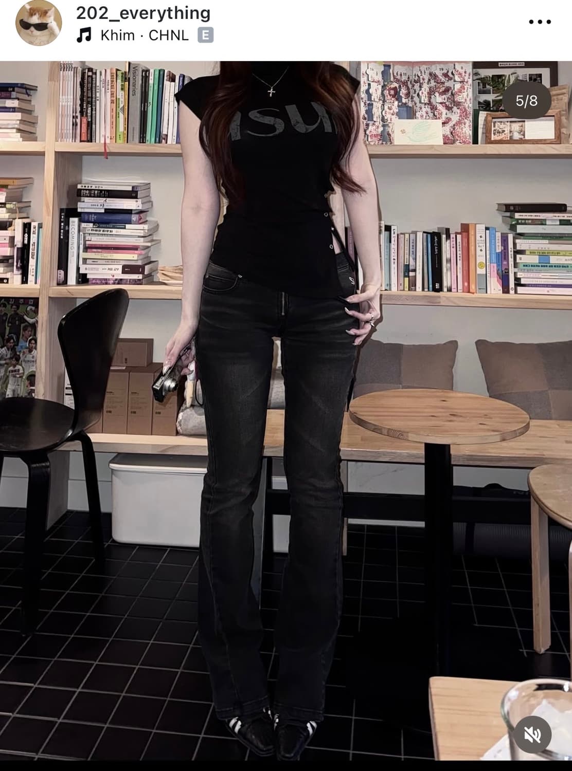 스키즘인듀싱 CROSS BACK FLARE JEANS 블랙 M/S 상품이미지5