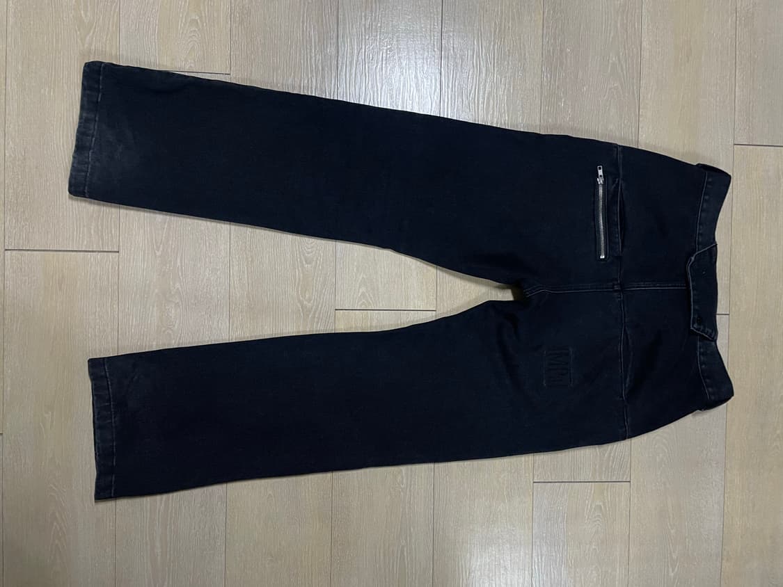 (M)플라스틱 프로덕트 리빌드 팬츠 상품이미지4