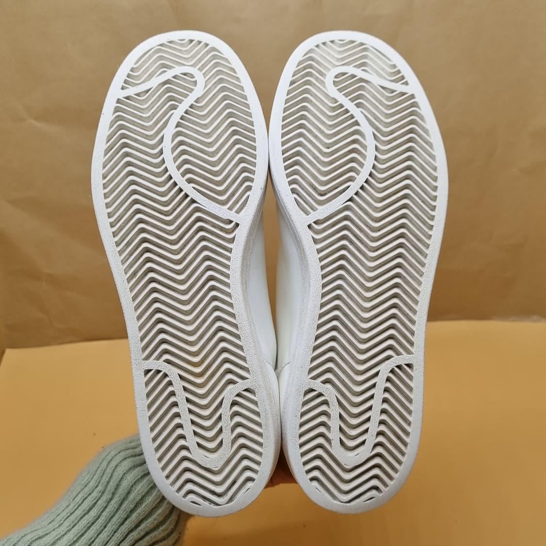 아디다스 슈퍼스타 퓨어 런던 스니커즈 245. 상품이미지3