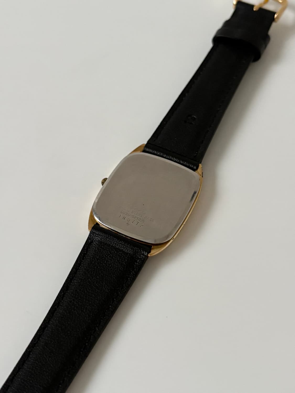 1980s Chariot Black Gold Tank Quartz 상품이미지7