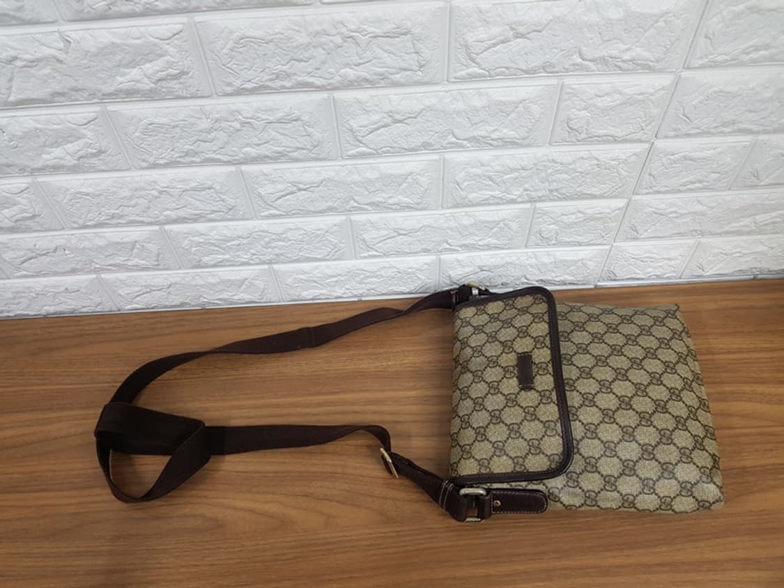 구찌 크로스백 (정품 남여공용가능) 223666 상품이미지7