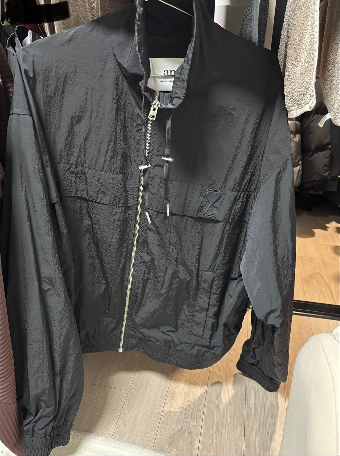 아미 스몰 하트 로고 나일론 패치 자켓 상품이미지4