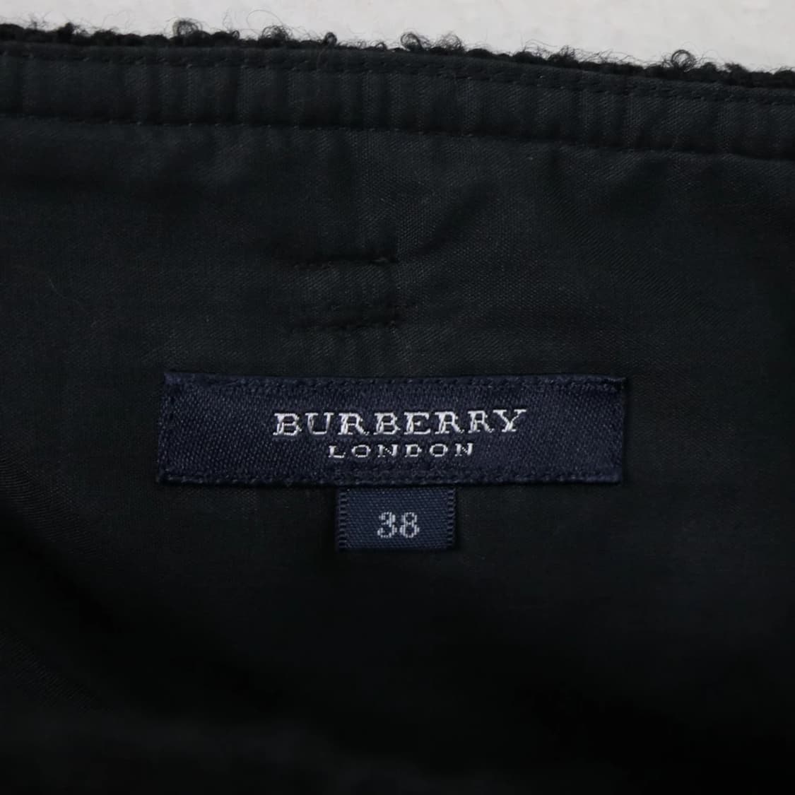 버버리 울 혼방 벨트 포인트 미디 스커트 60888 상품이미지5