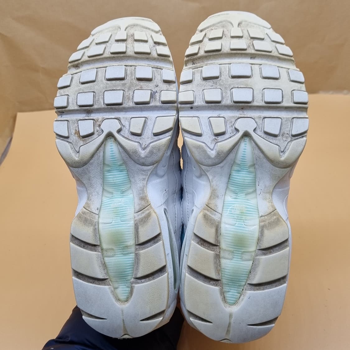 나이키 에어맥스95 라이트아쿠아 운동화250. 상품이미지3