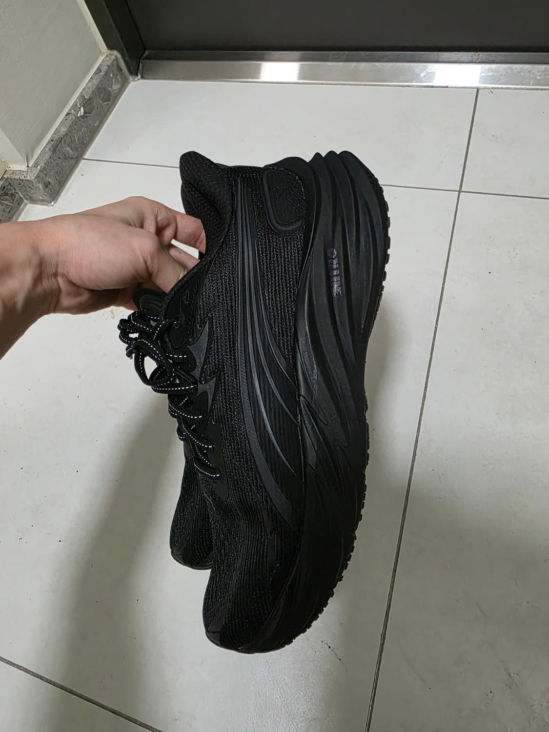 푸마 벨로시티 나이트로4 와이드260 1회 착용 팝니다. 상품이미지2