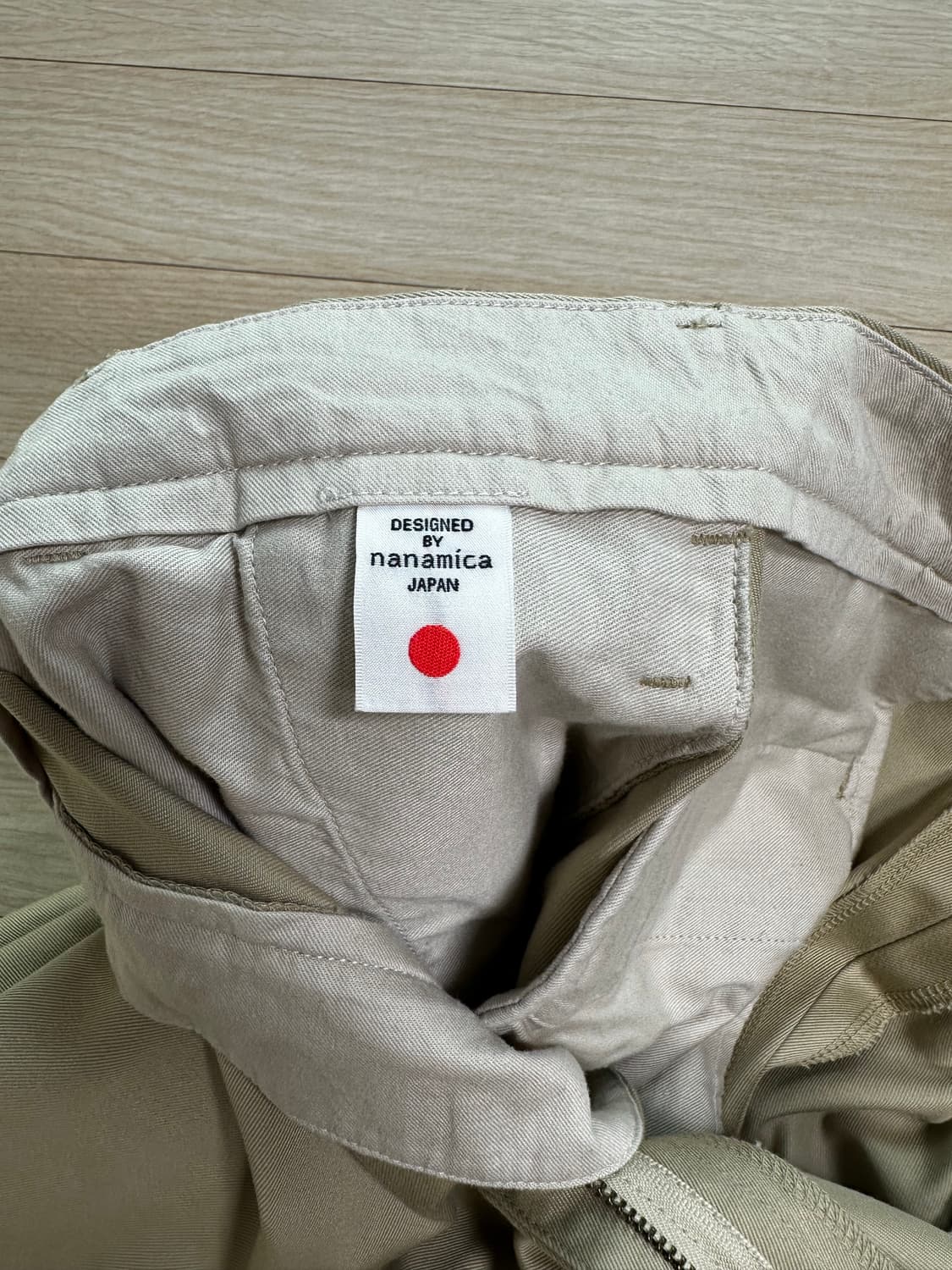 나나미카 더블플리츠치노팬츠 베이지 / 32 사이즈 상품이미지4