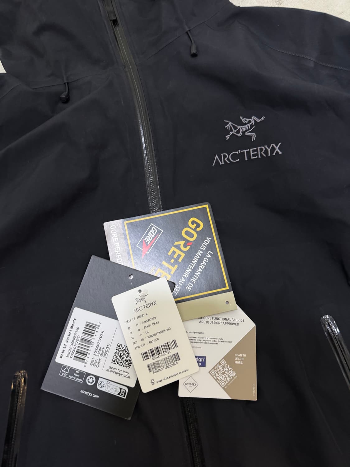 아크테릭스 베타 LT   L 사이즈 사진찍고 절대 안입습니다  상태 8. 상품이미지2