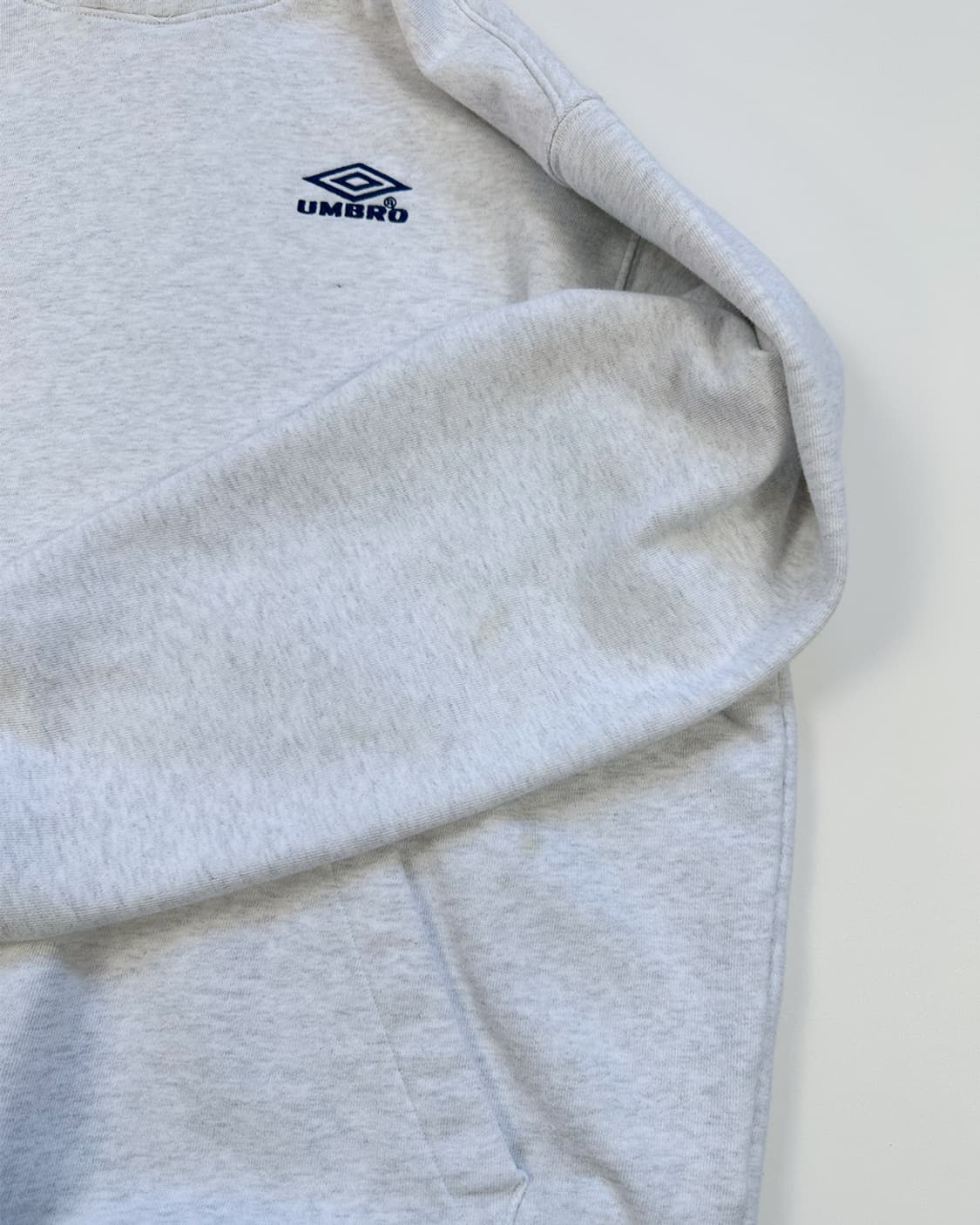 엄브로 화이트멜란지 후드티 상품이미지3