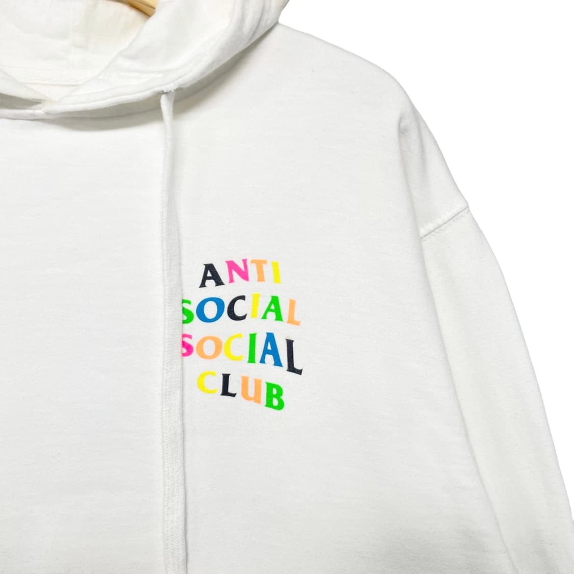 안티소셜클럽 레인보우 로고 후드티 화이트 상품이미지4