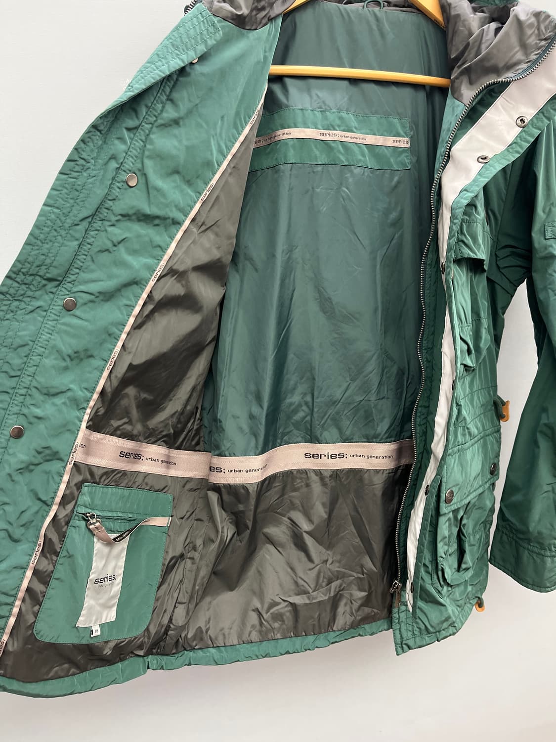 시리즈 카라코람 마운틴 자켓 상품이미지4