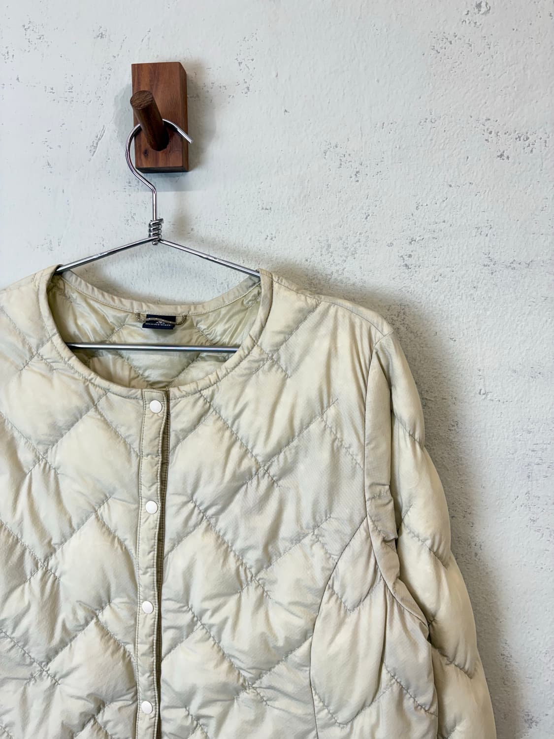 몽벨 수페리어 다운 라운드넥 경량패딩 자켓 상품이미지3