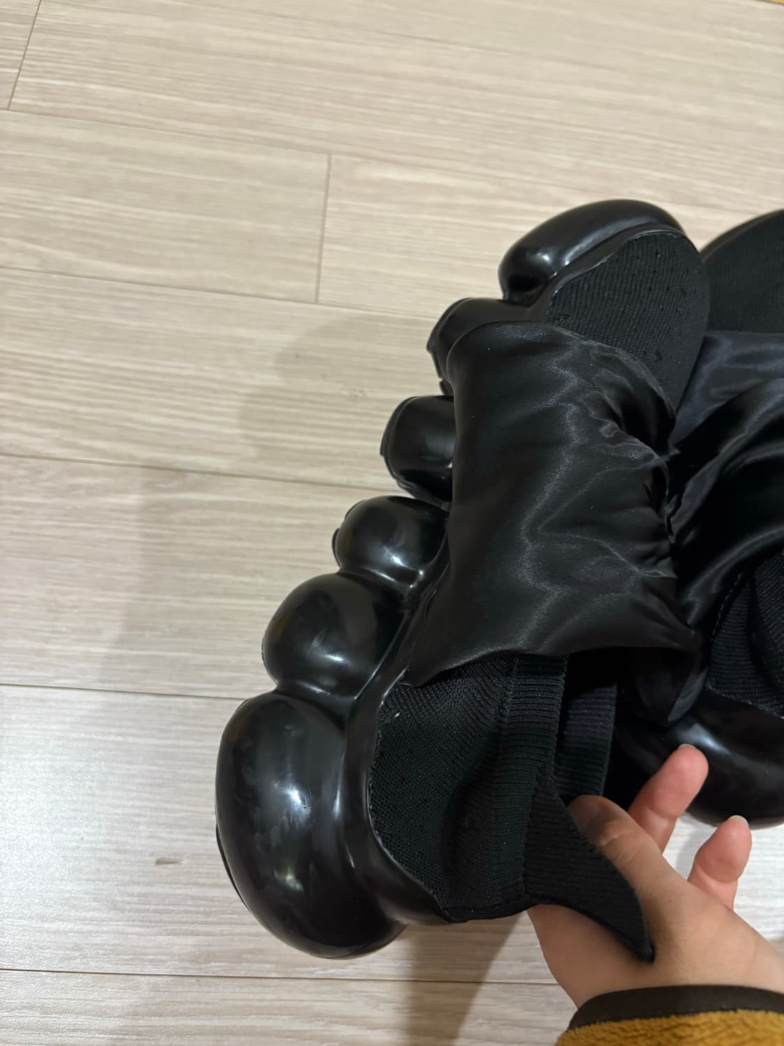 그라운즈 스니커즈 판매합니다. 상품이미지9