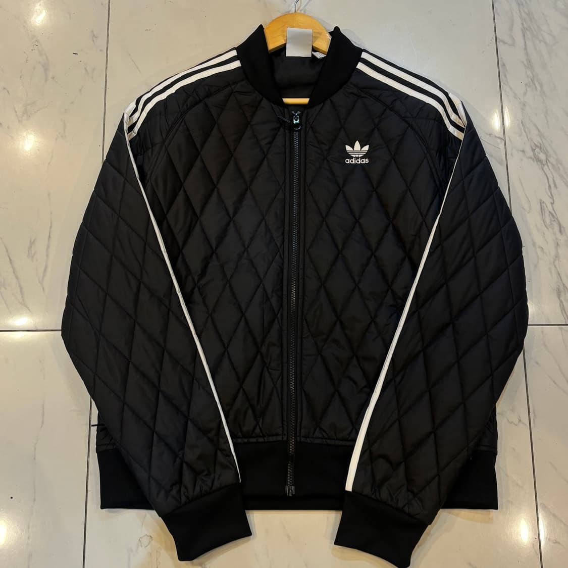 아디다스 경량 패딩 퀄팅 깔깔이 누빔 자켓 검정 M 상품이미지1