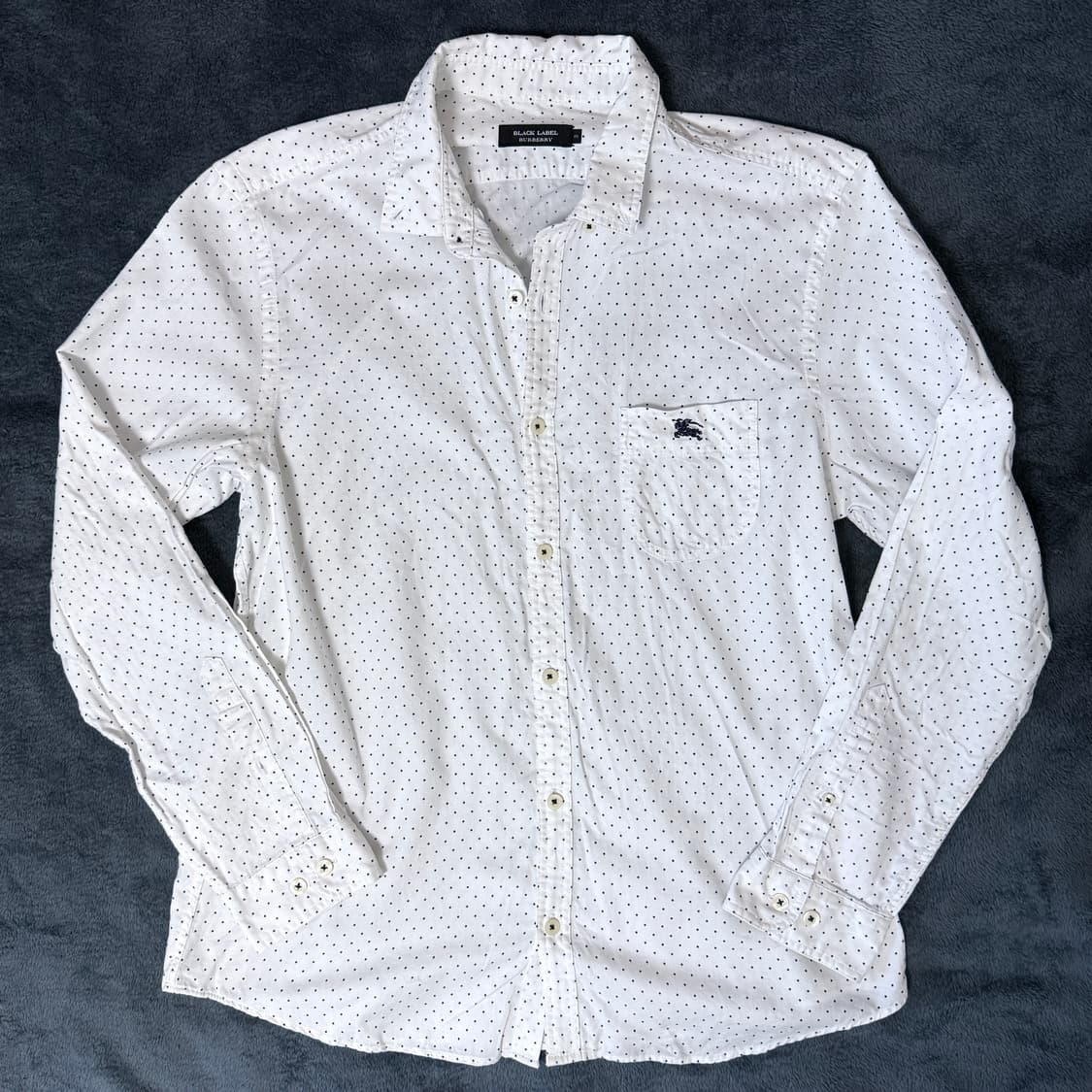 버버리 블랙라벨 도트 화이트 셔츠 상품이미지2
