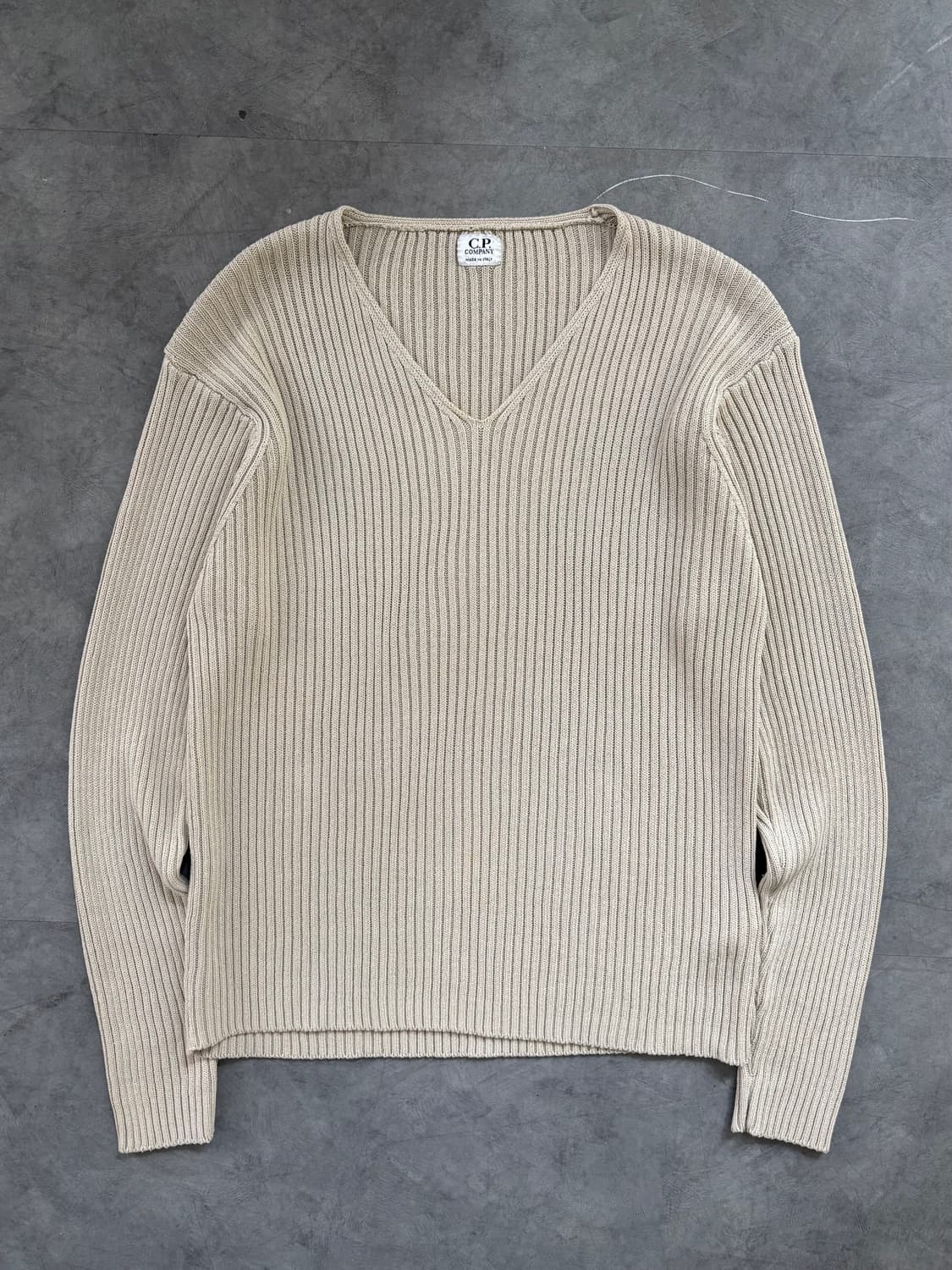 C.P. Company CP 컴퍼니 베이지 브이넥 니트  상품이미지4
